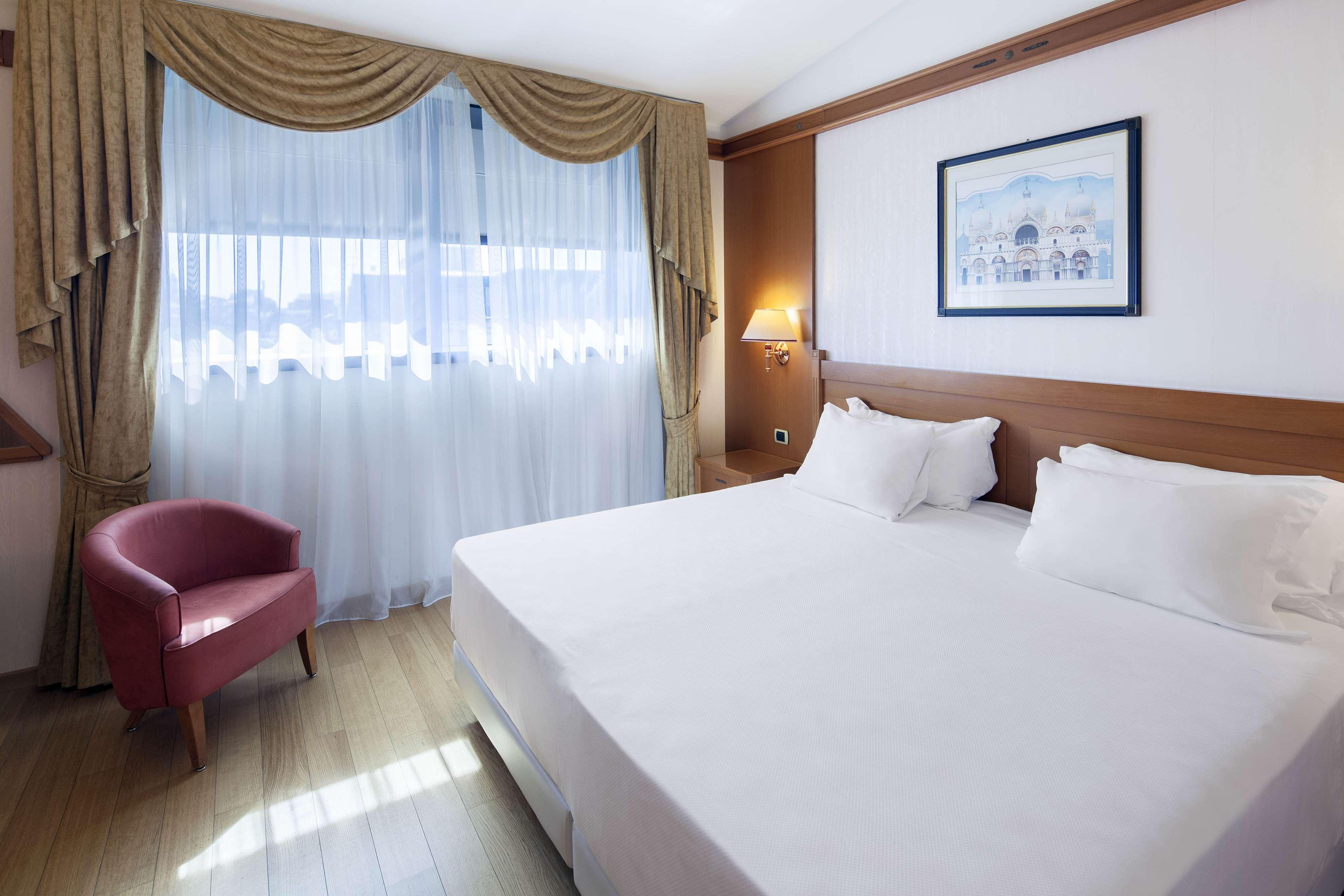 Hotel Nh Ravenna Esterno foto