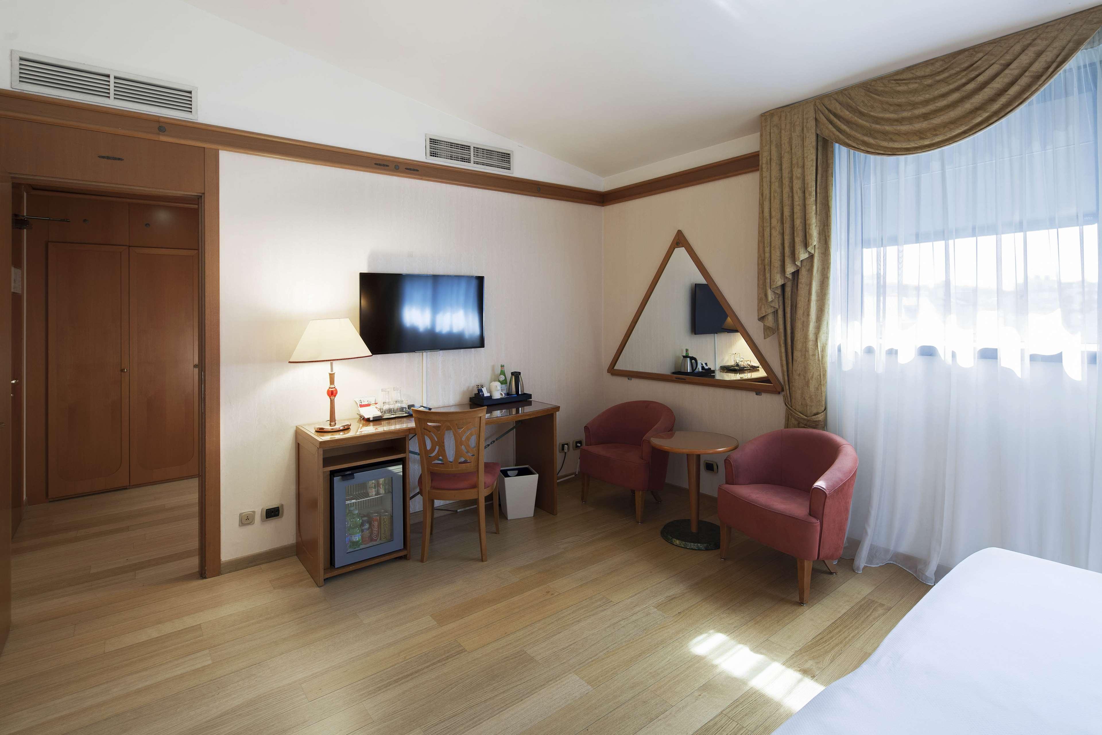 Hotel Nh Ravenna Esterno foto